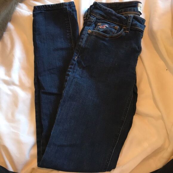 Hollister skinny jeans  - Picture 1 of 3